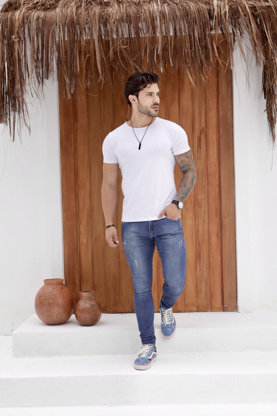 Camiseta Básica Cotton Branca Volk Culture