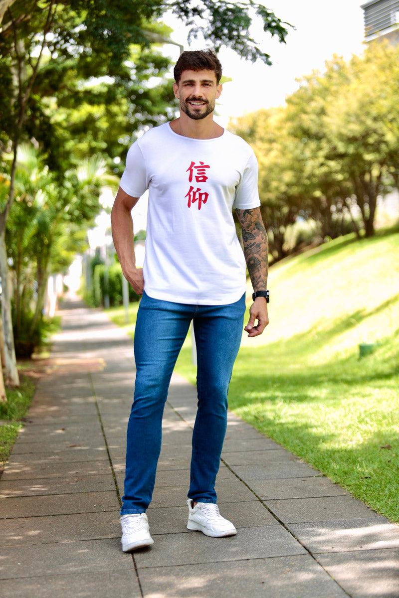 Camiseta Long Line Volk Culture Cotton Tigre Branca Soft