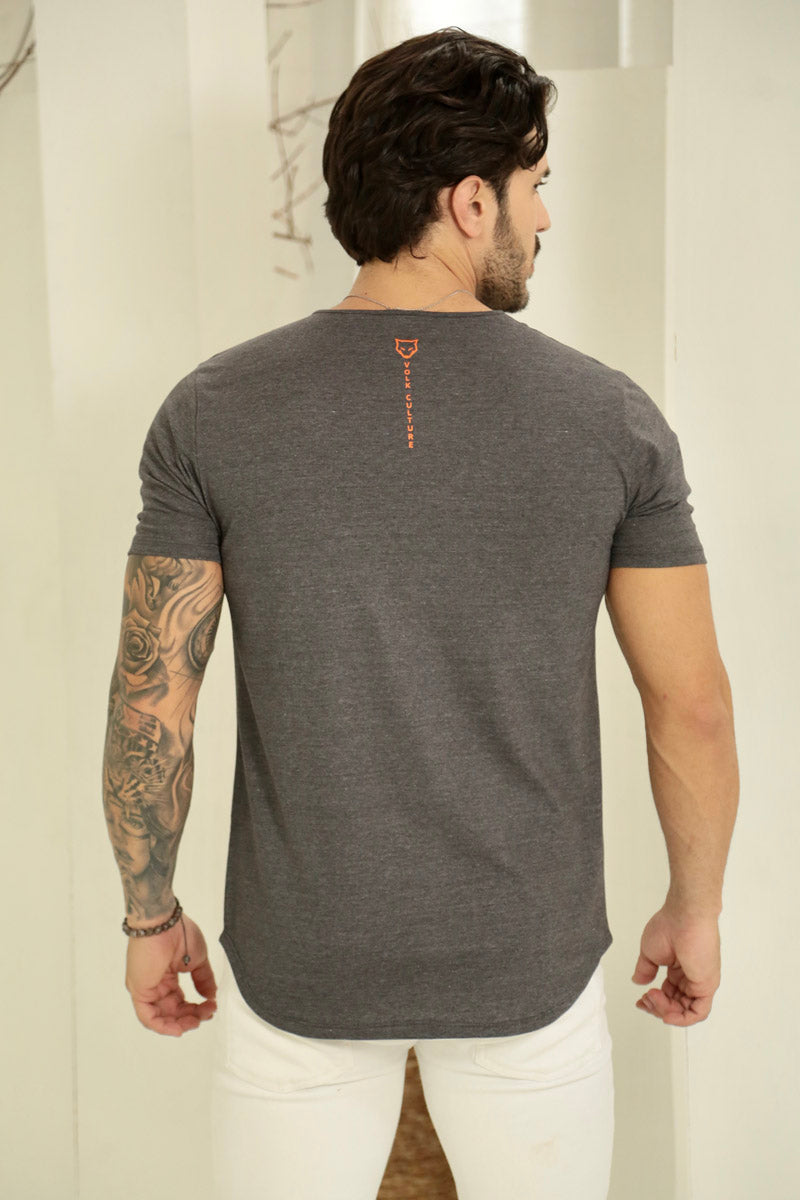 Camiseta Long Line Volk Culture Cinza