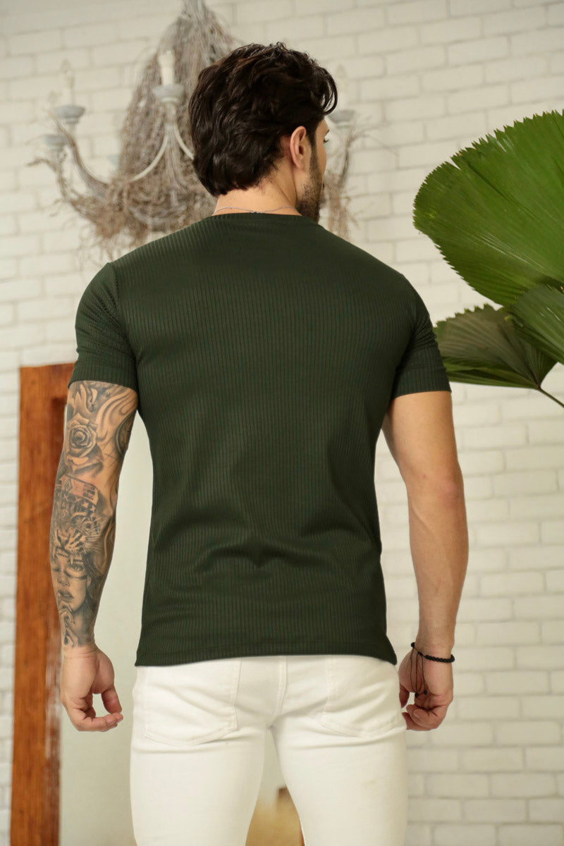 Camiseta Canelada Verde Escuro — detalhe do tecido