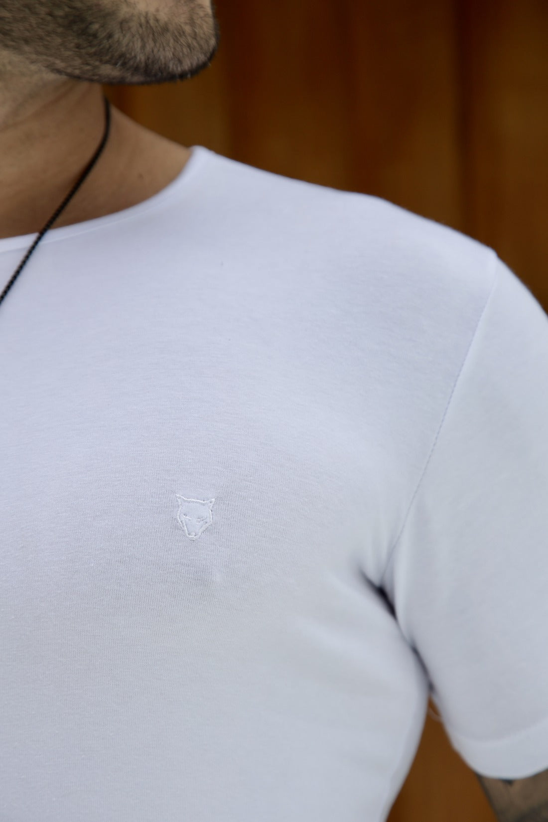 Camiseta Básica Cotton Branca Volk Culture