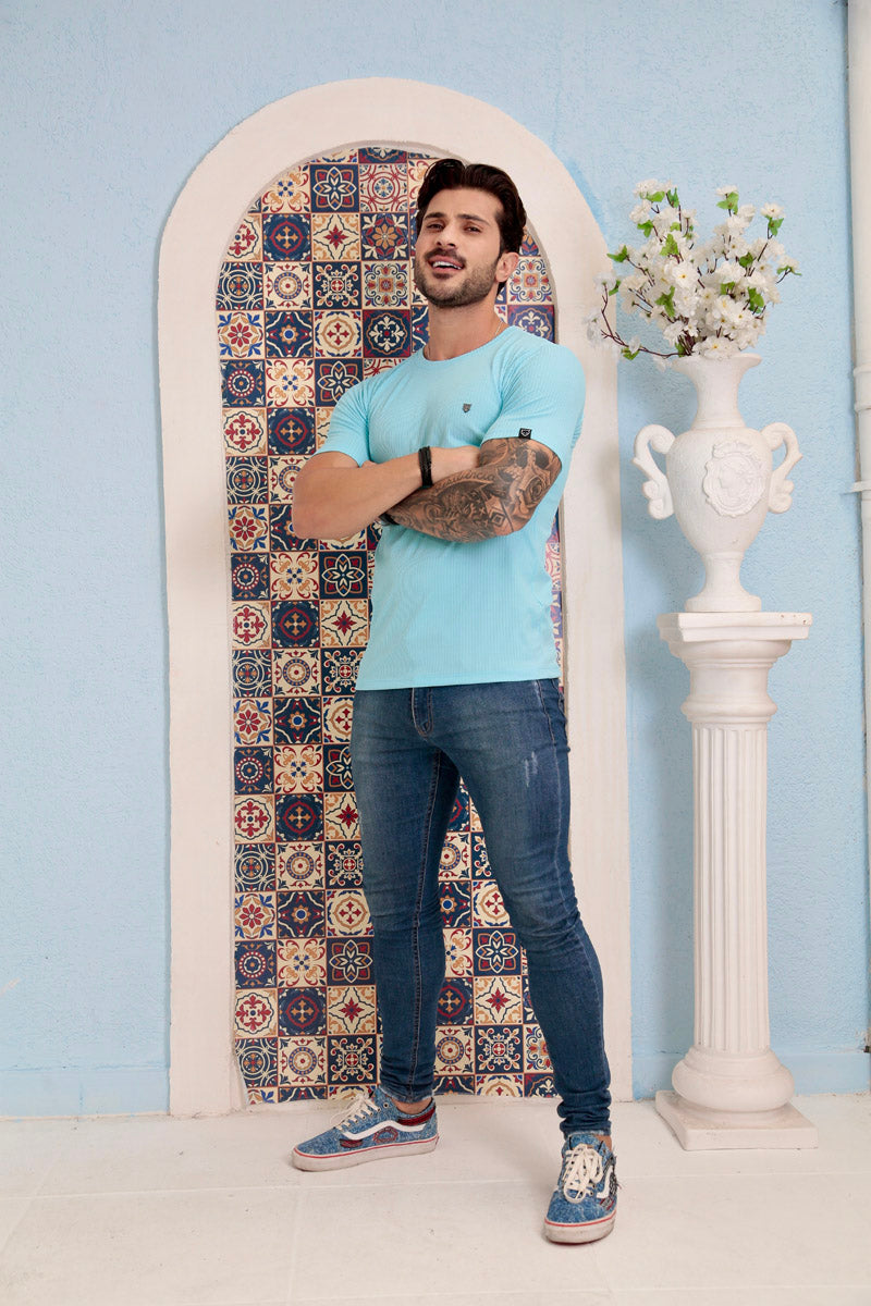 Camiseta Canelada Azul Bebê Logo Metal Volk Culture Supreme