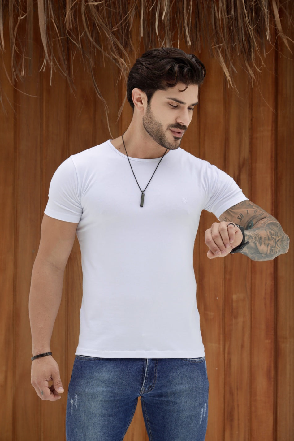 Camiseta Básica Cotton Branca Volk Culture