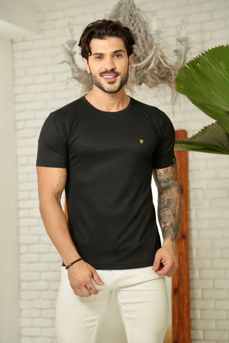 Camiseta Canelada Preta Volk Culture — frente e verso