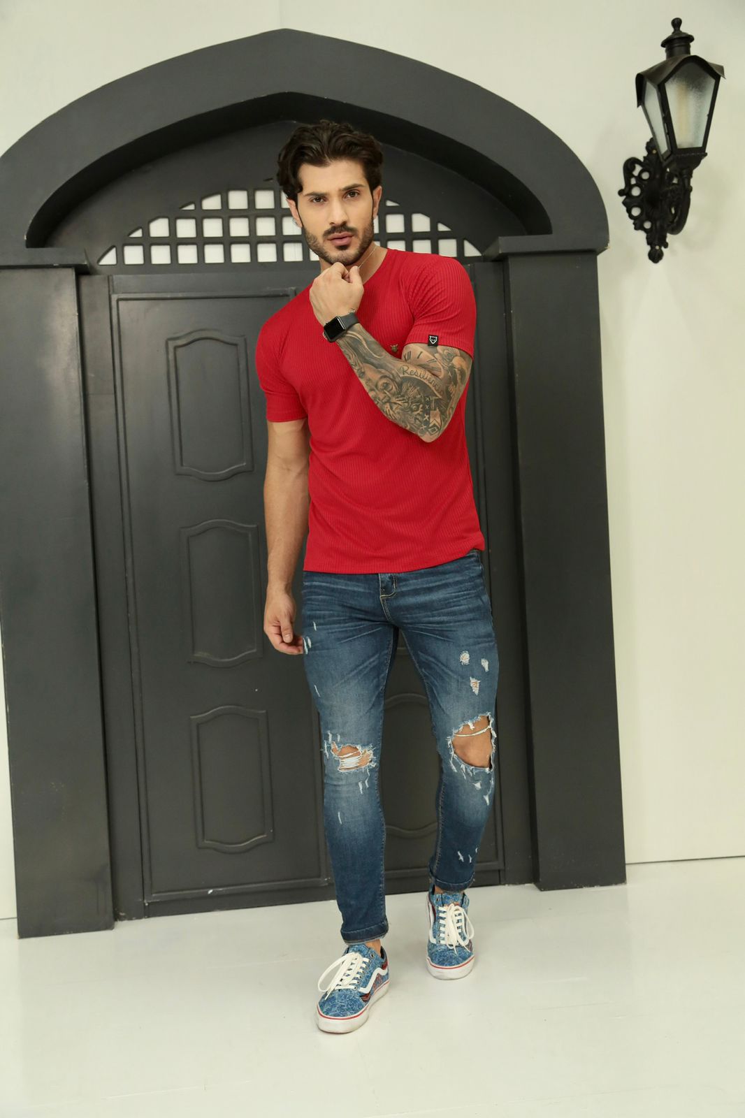 Camiseta Canelada Vermelha Logo Metal Volk Culture Supreme