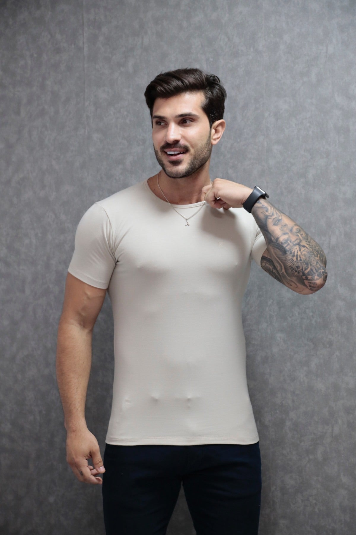 Camiseta Básica Cotton Creme Volk Culture