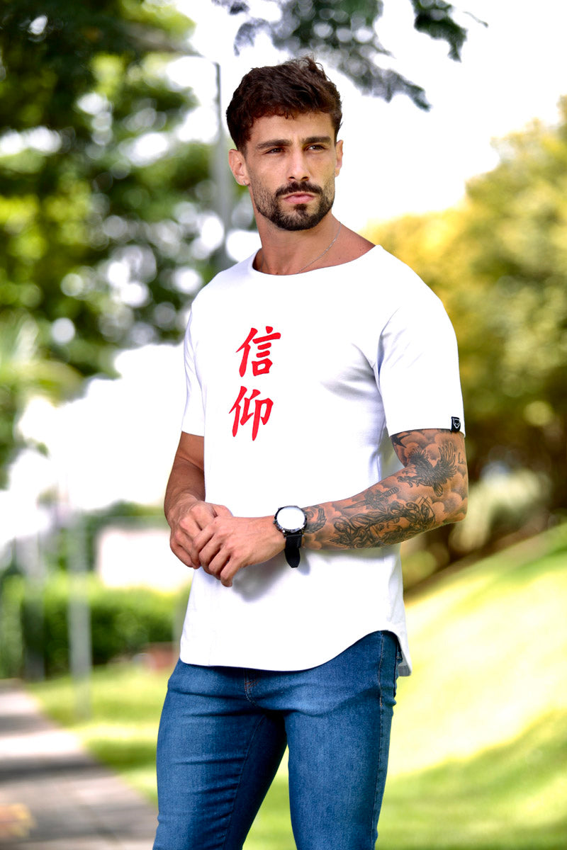 Camiseta Long Line Volk Culture Cotton Tigre Branca Soft