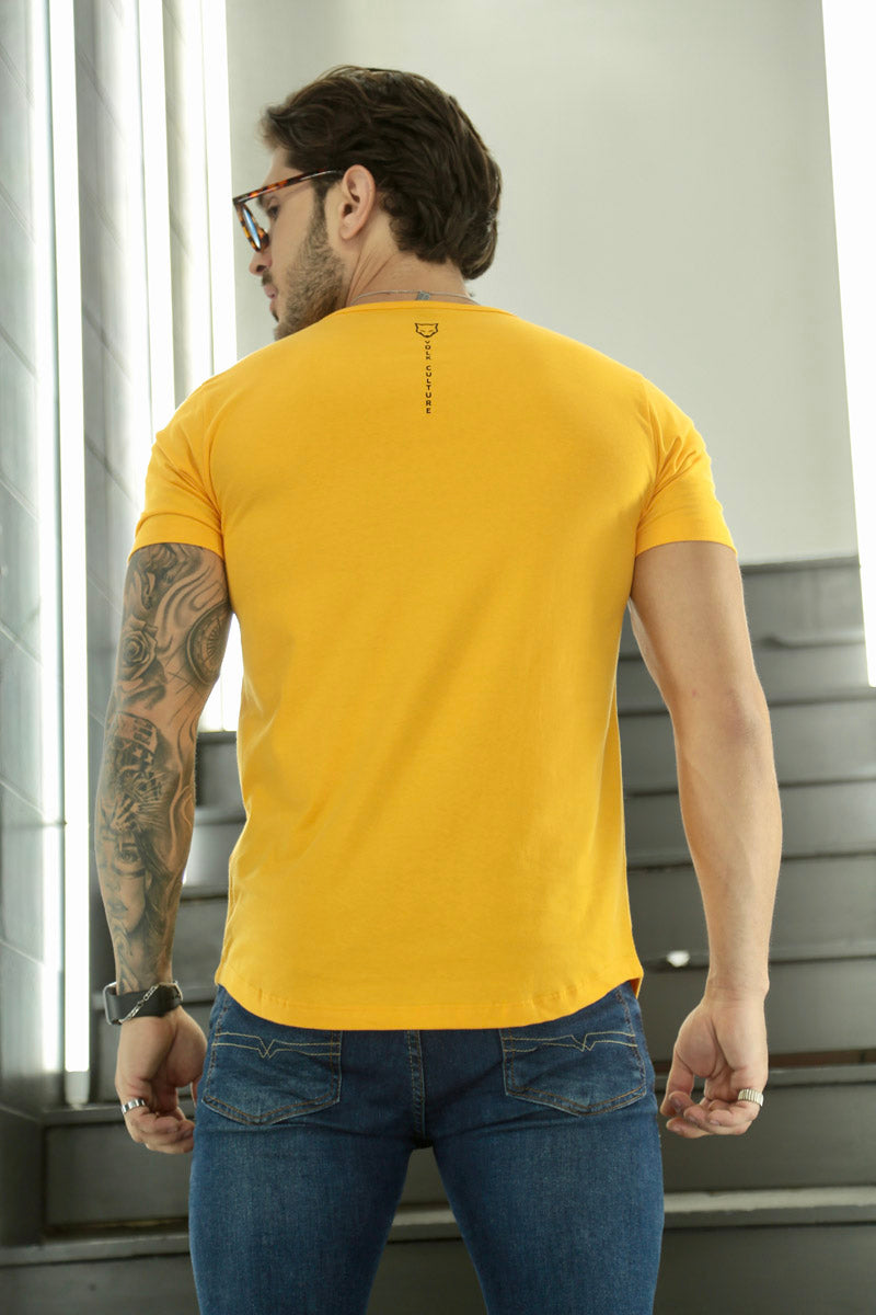 Camiseta Long Line Volk Culture Amarelo