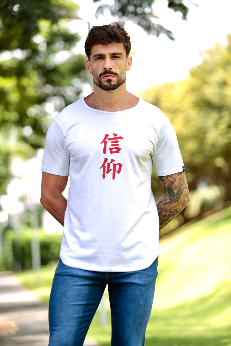 Camiseta Long Line Volk Culture Cotton Tigre Branca Soft