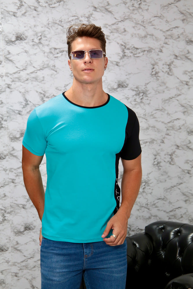Camiseta Dual Preto e Azul Piscina Assinatura Cotton