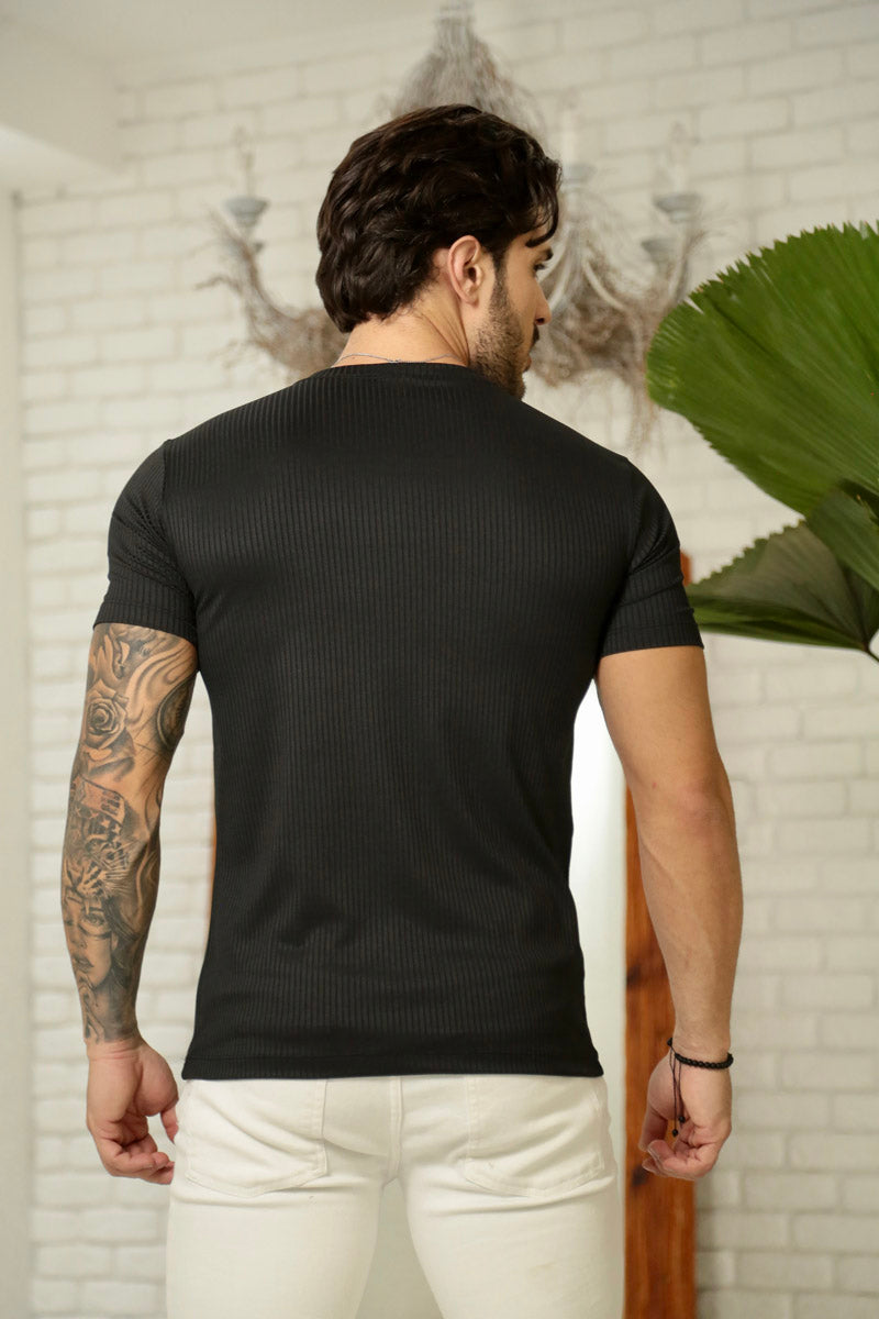 Camiseta Canelada Preta Logo Metal Volk Culture Supreme