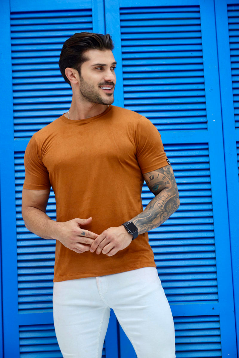 Camiseta Premium Masculina Suede Marrom Claro Volk Culture