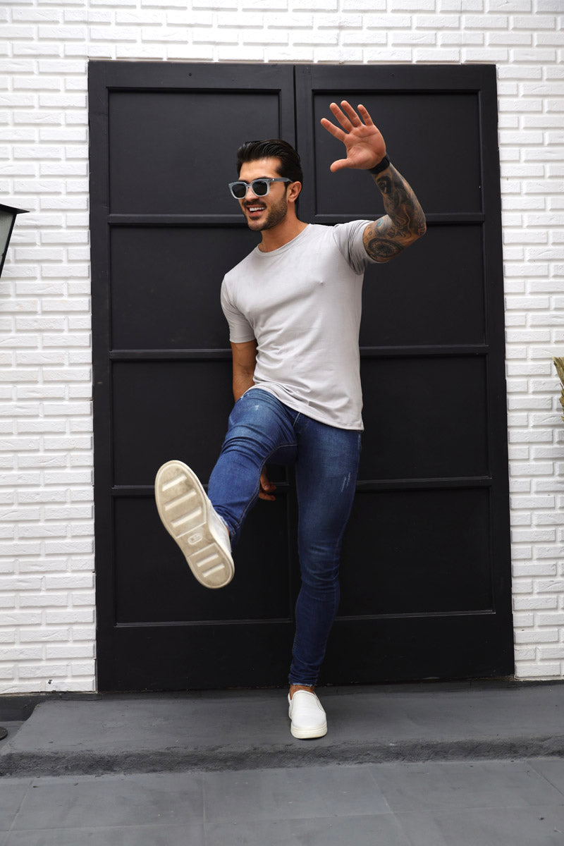 Camiseta Premium Masculina Suede Cinza Claro Volk Culture