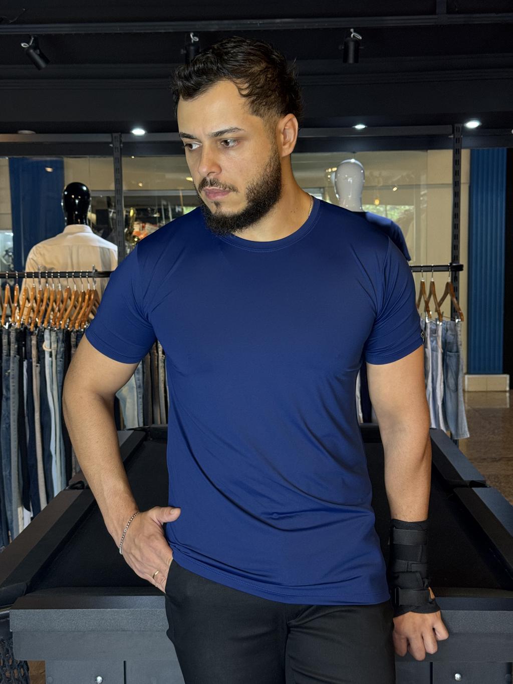 Camiseta Urban Tech  Azul Marinho - Harpia Moda Masculina