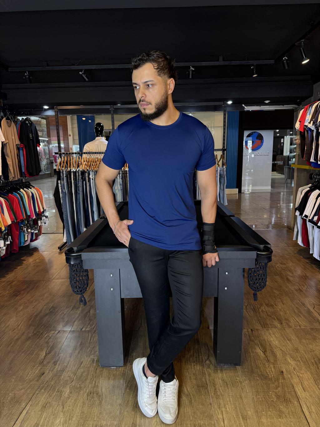 Camiseta Urban Tech  Azul Marinho - Harpia Moda Masculina