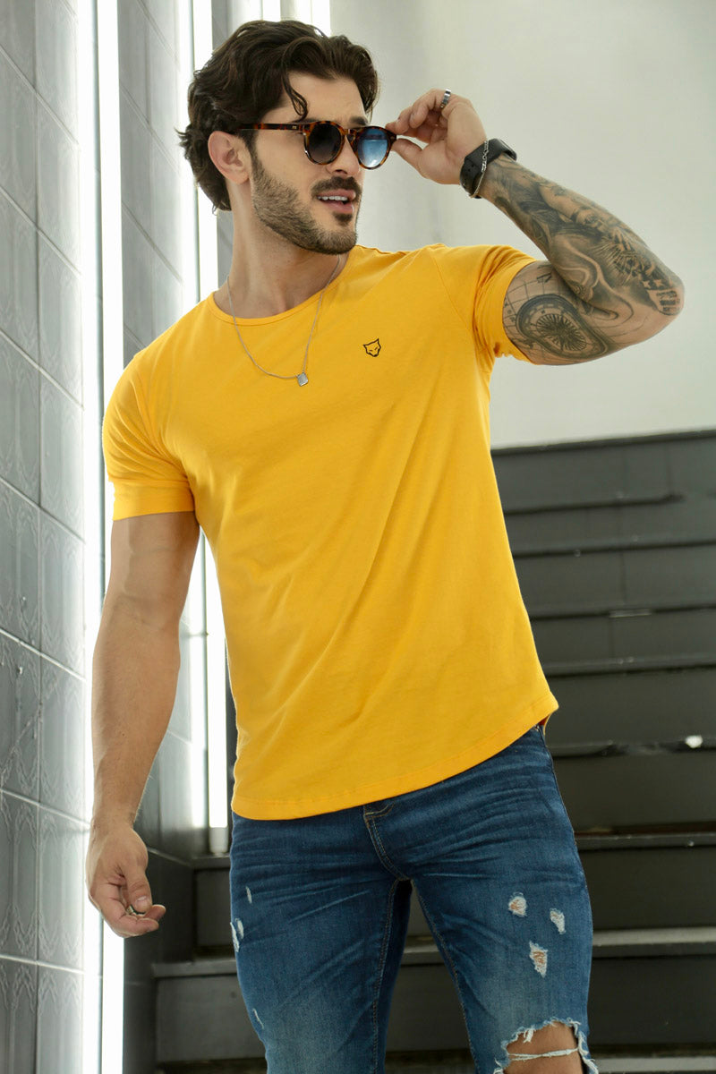 Camiseta Long Line Volk Culture Amarelo