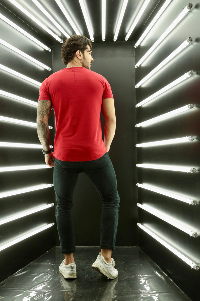 Camiseta Long Line Volk Culture Vermelha