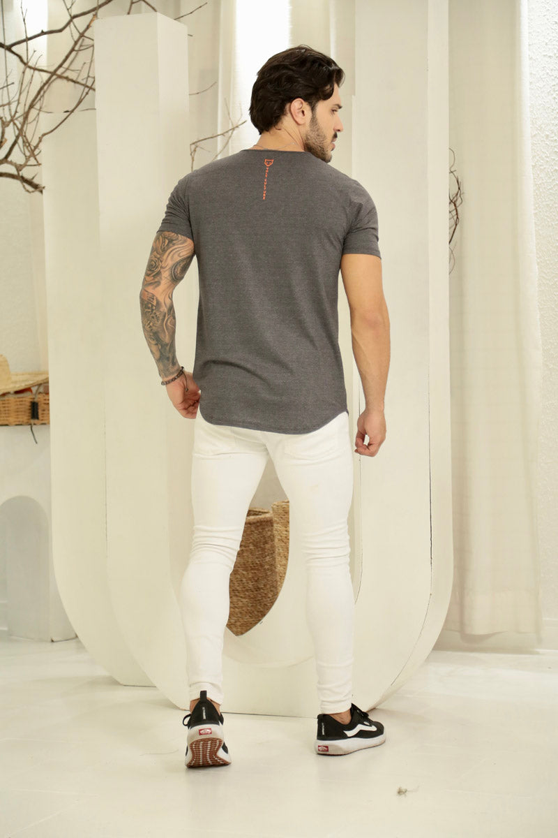 Camiseta Long Line Volk Culture Cinza