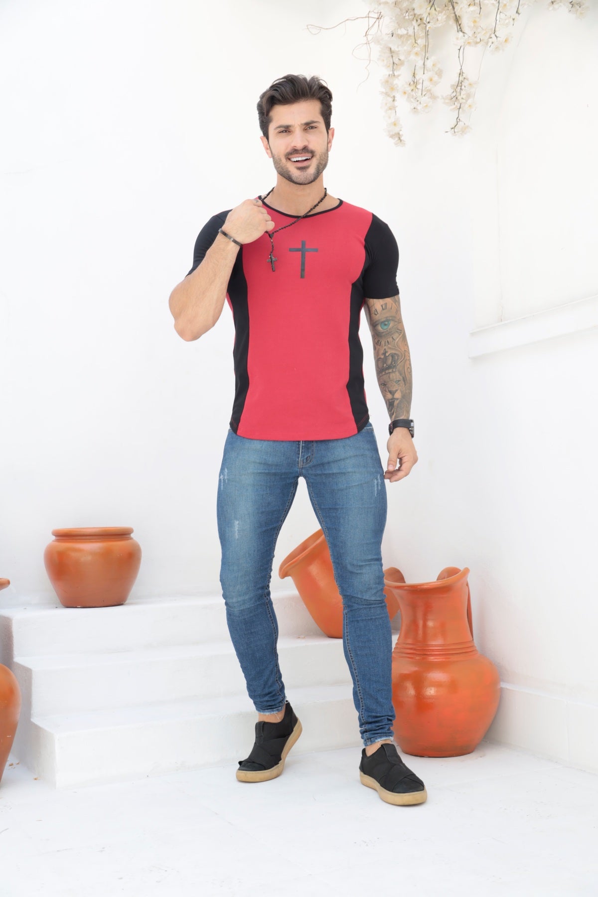 Camiseta Dual Cruz Vermelha e Preto Cotton