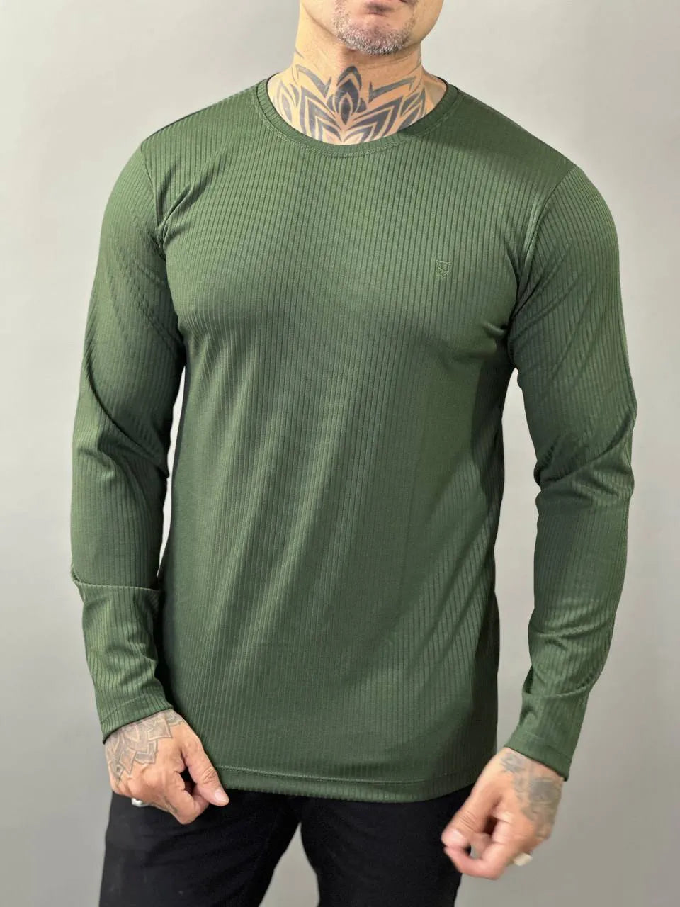 Camisa Canelada Manga Longa Verde Militar Volk Culture