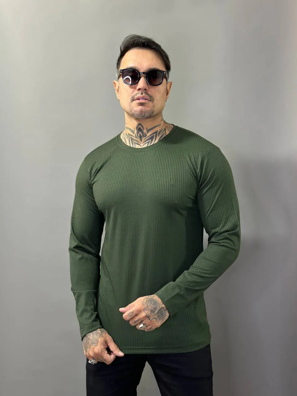 Camisa Canelada Manga Longa Verde Militar Volk Culture