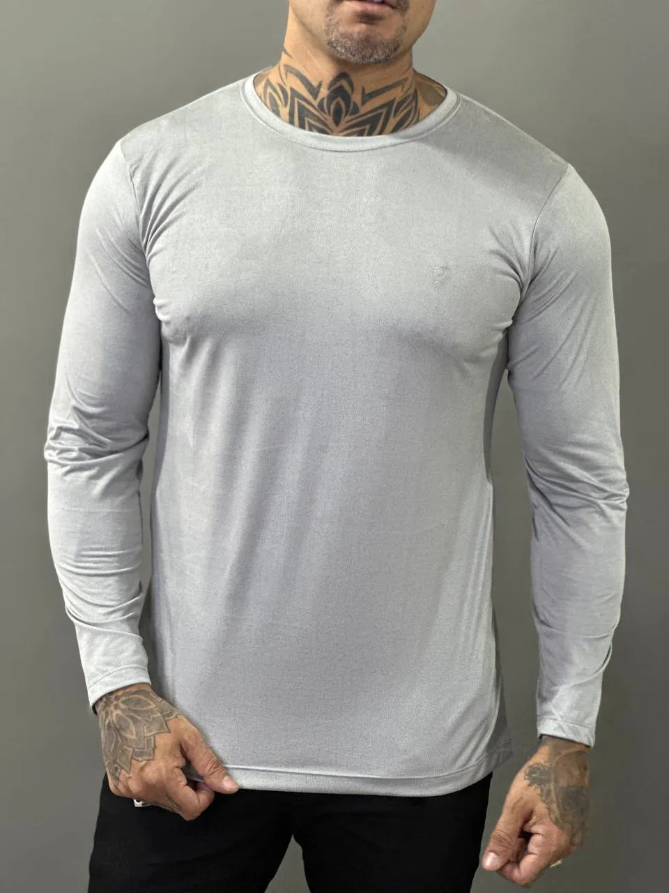 Camiseta Manga Longa Volk Culture Cinza Claro Suede