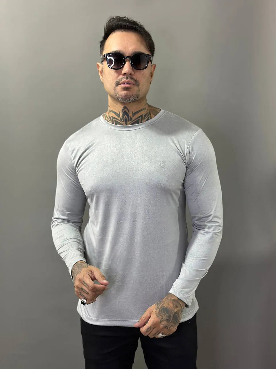 Camiseta Manga Longa Volk Culture Cinza Claro Suede