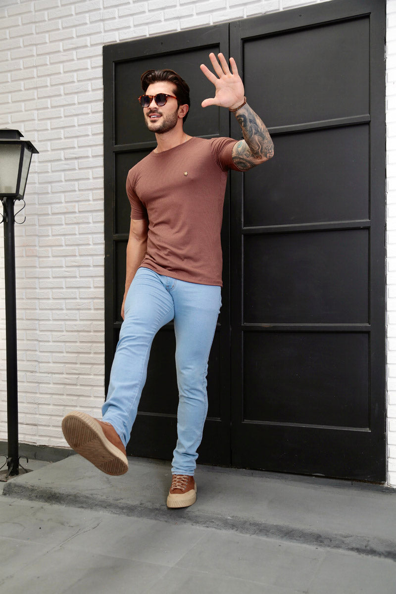 Camiseta Canelada Marrom Logo Metal Volk Culture Supreme