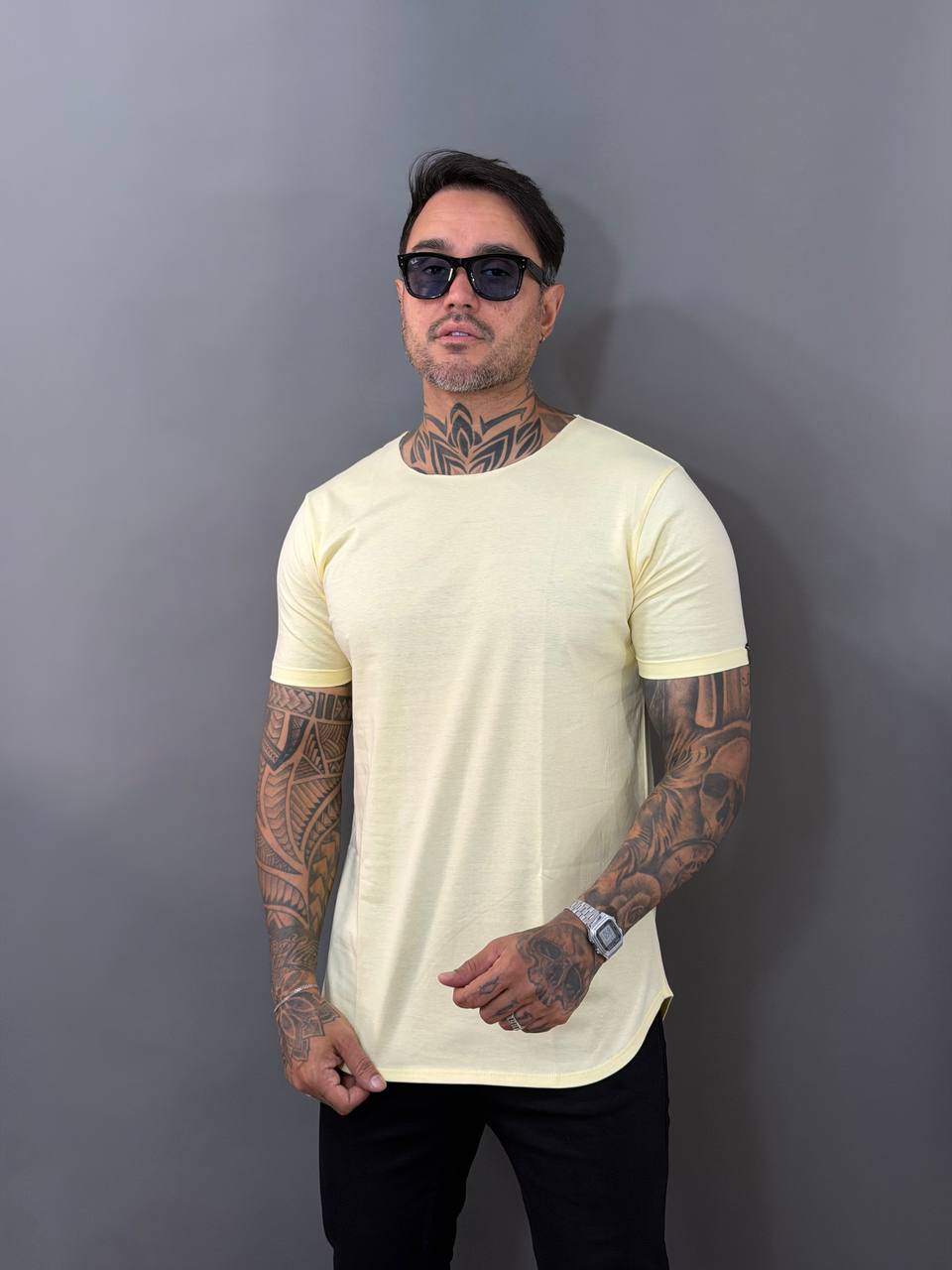 Camiseta Long Line Volk Culture Amarelo Bebê Gola Canoa - Harpia Moda Masculina