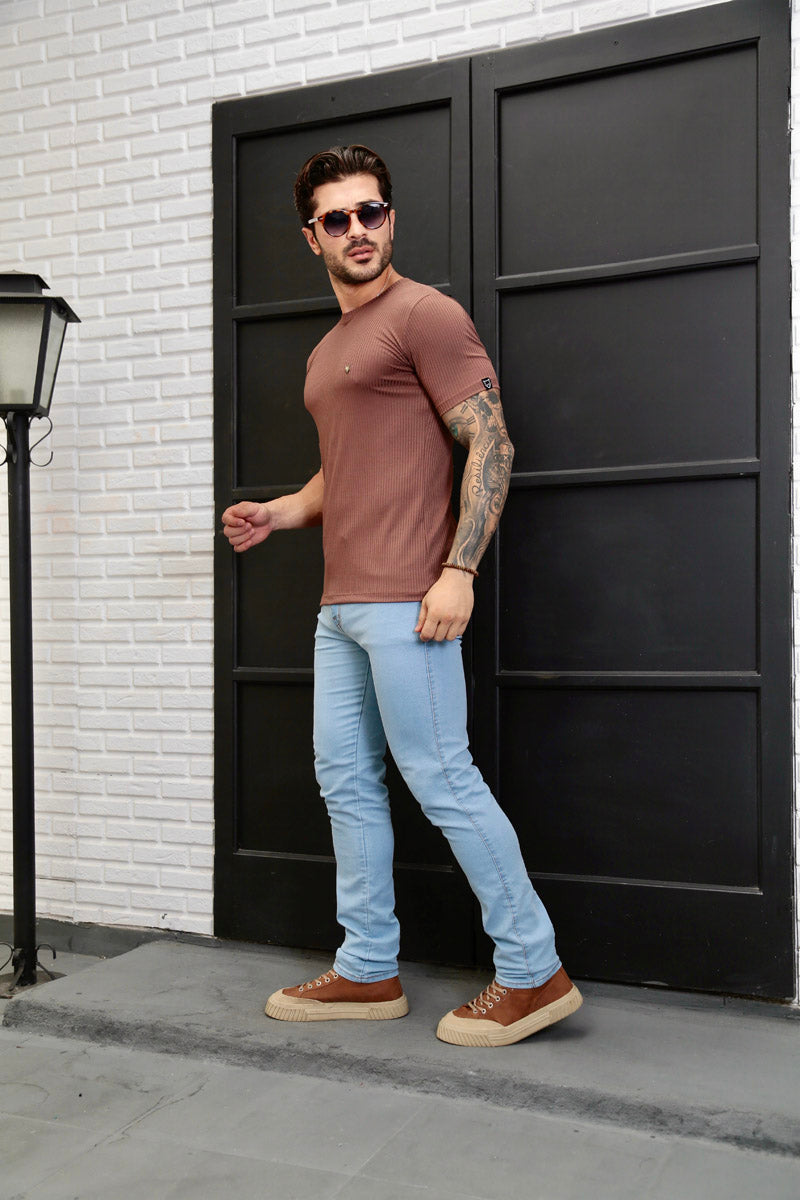 Camiseta Canelada Marrom Logo Metal Volk Culture Supreme