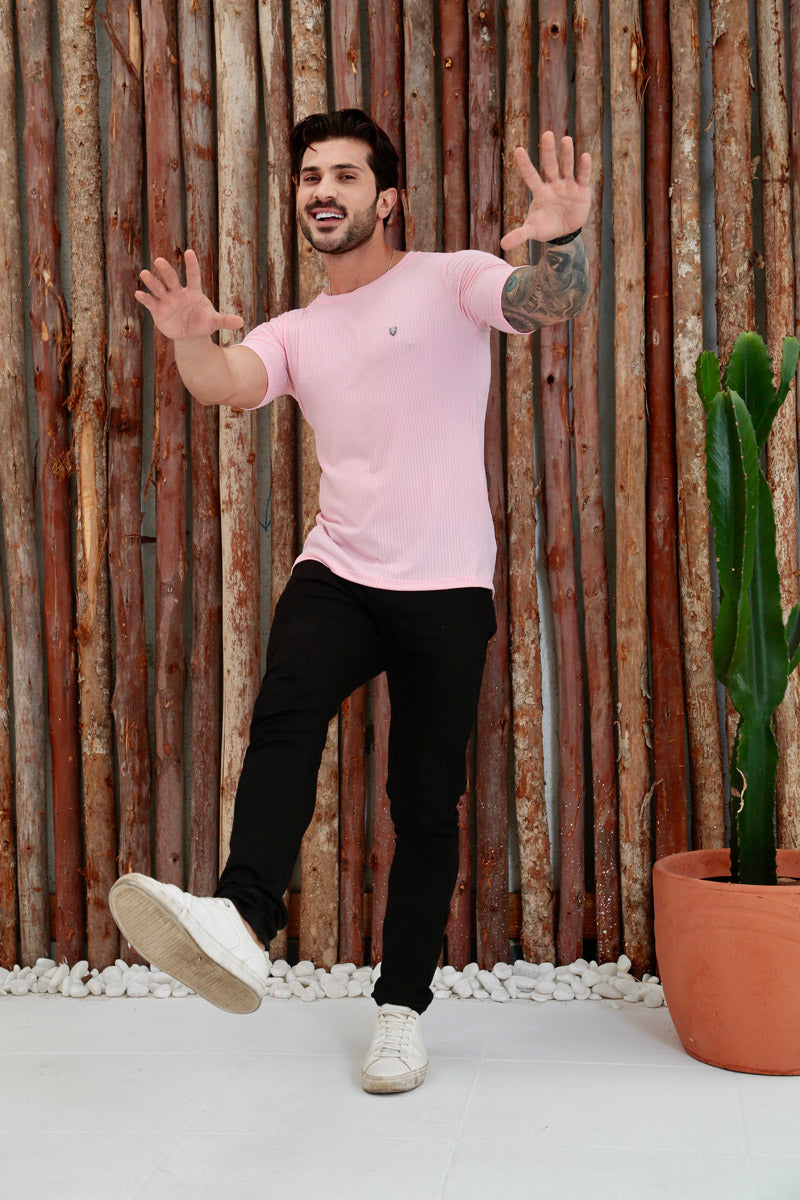 Camiseta Canelada Rosa Logo Metal Volk Culture Supreme