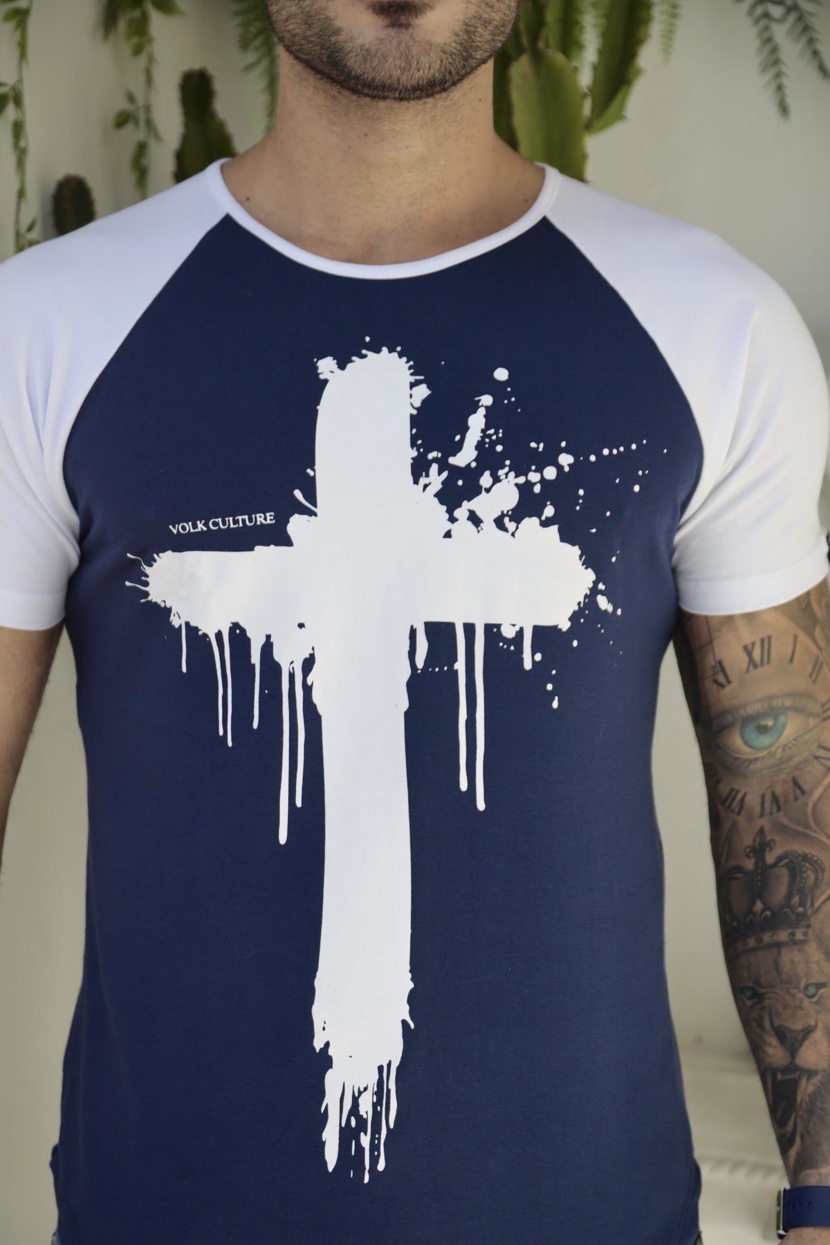 Camiseta Azul Long Line Raglan Volk Culture Cruz