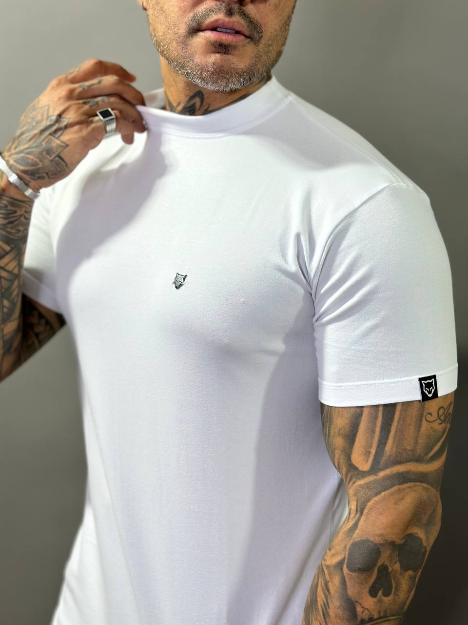 Camiseta Berlim Gola Média Cotton Branca Volk Culture