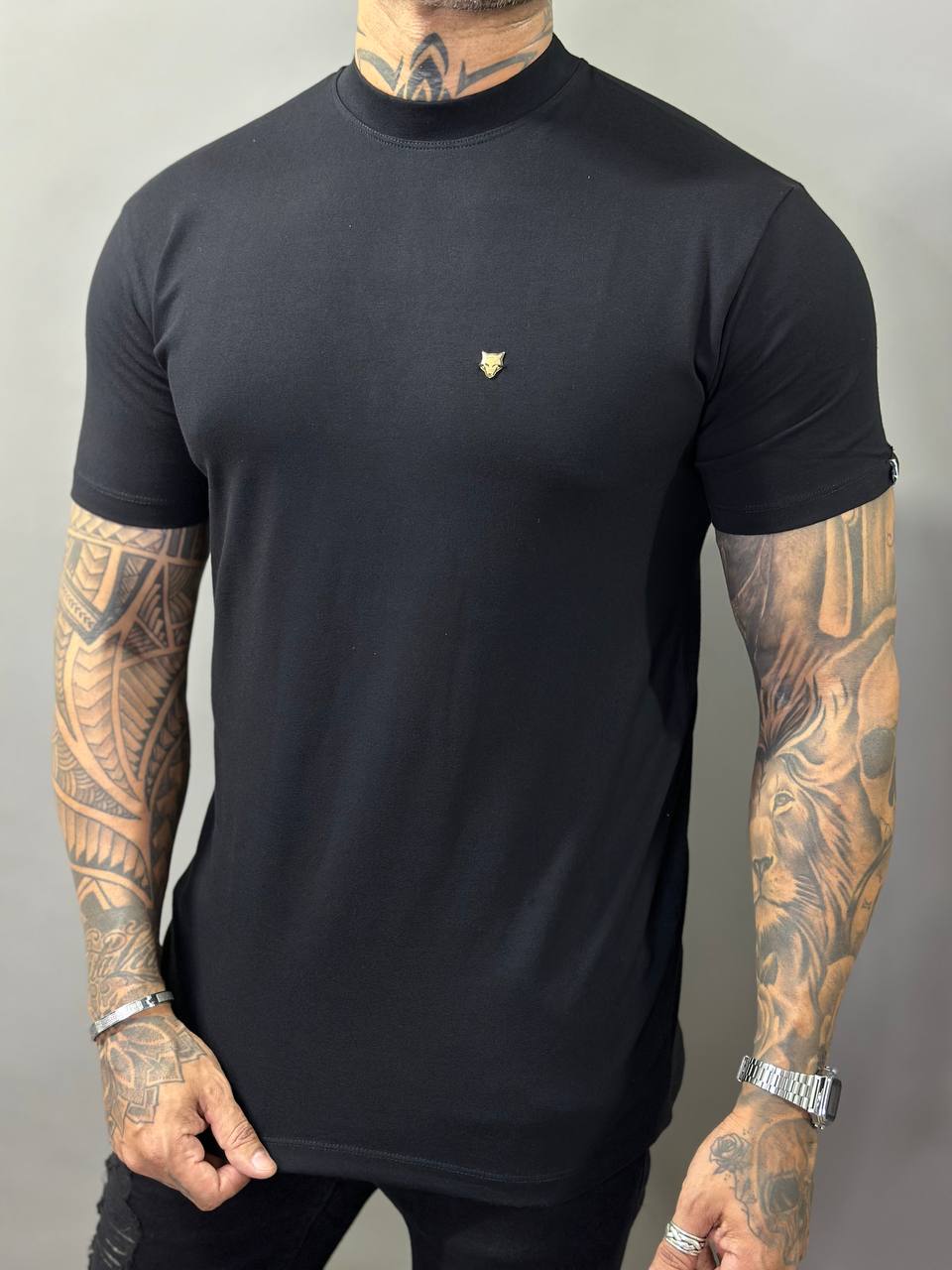 Camiseta Berlim Gola Média Cotton Preta Volk Culture