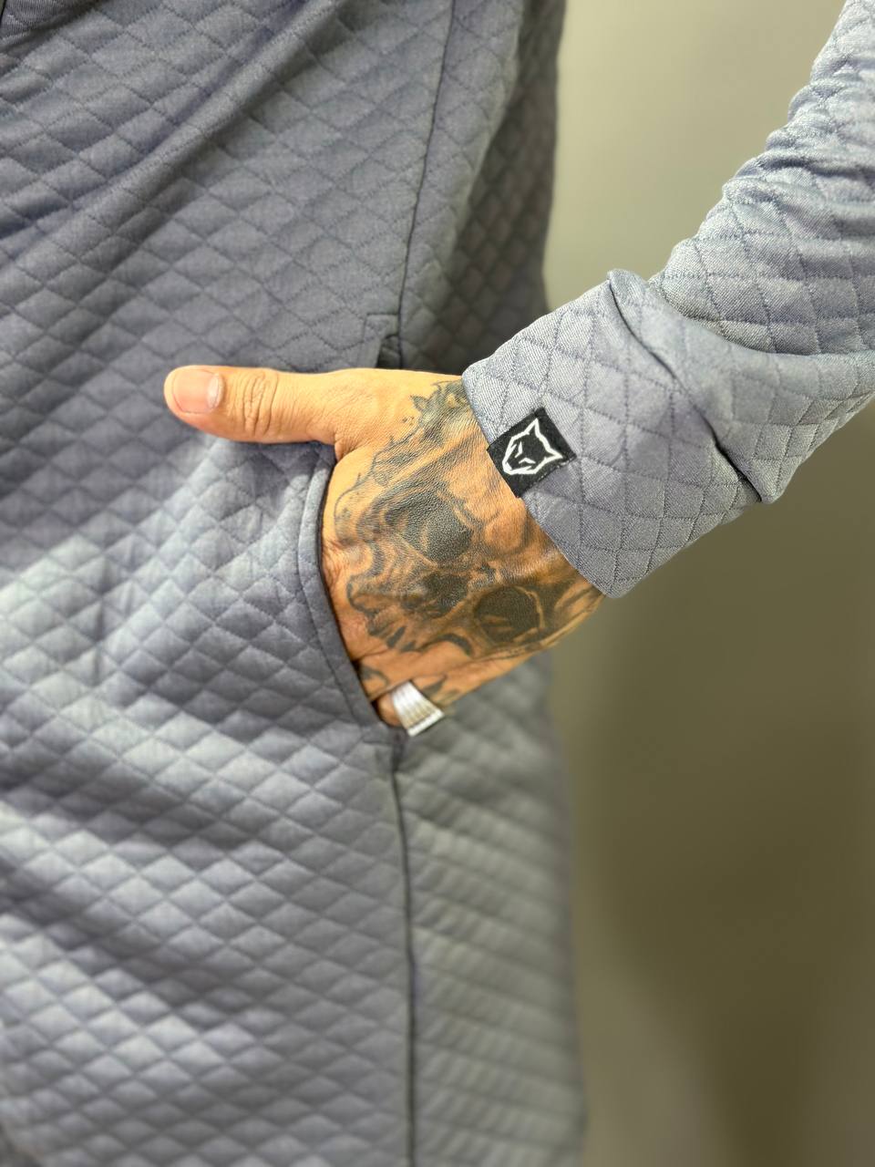 Sobretudo Everest Matelacê Cinza com Gola Sherpa