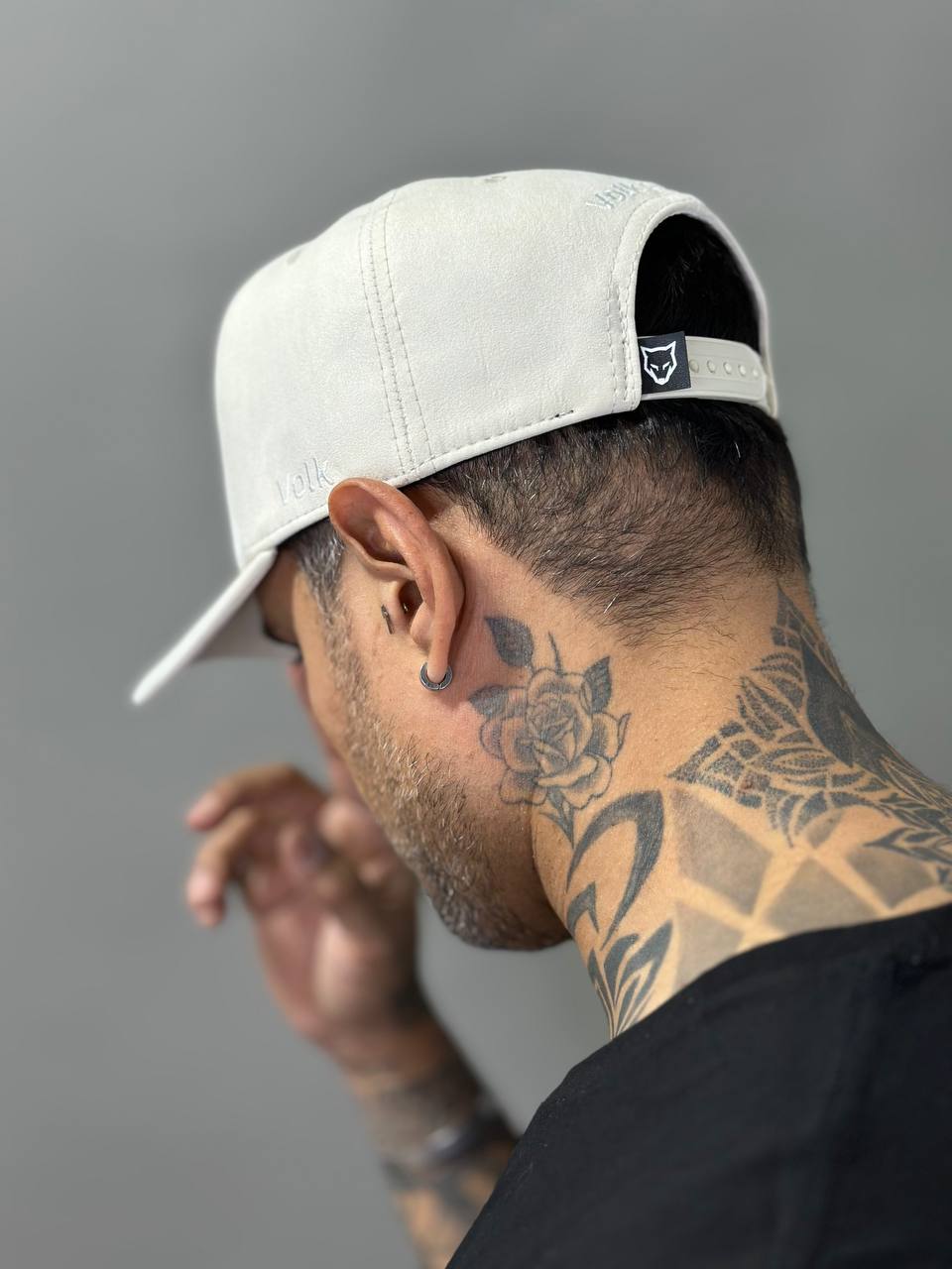 Boné Volk Culture Bege Fé Aba Curva Bordado em Alto Relevo