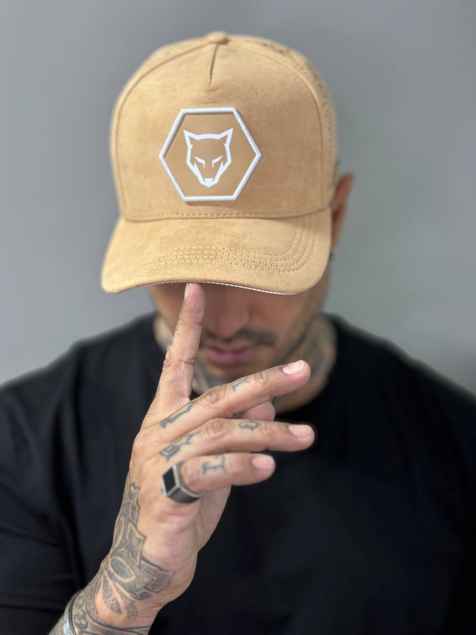 Boné Volk Culture Caramelo Aba Curva em Suede