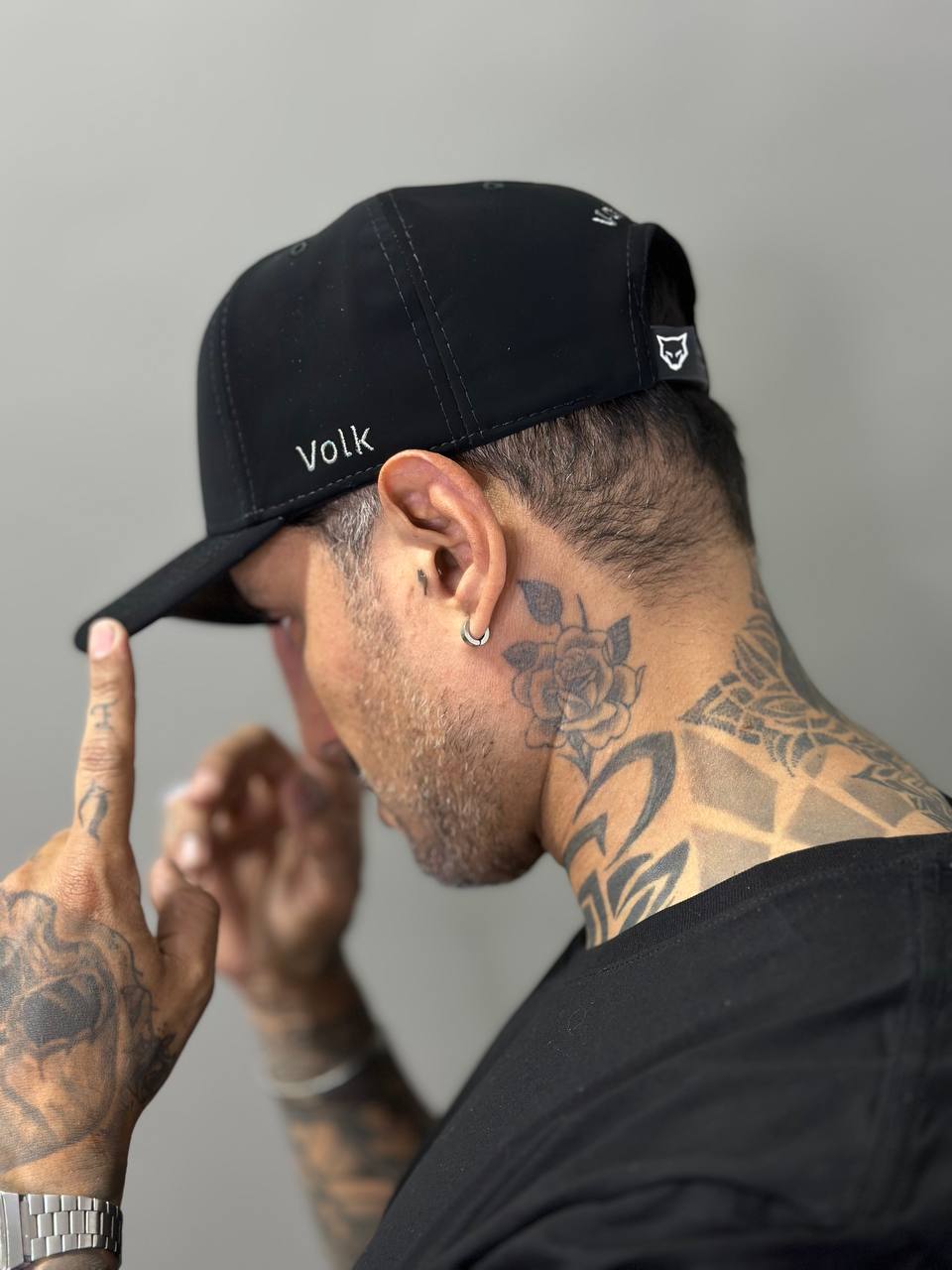 Boné Volk Culture Preto Nobuck Flechas Cruzadas